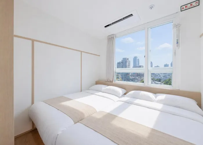 Dongdaemun, Sauna, Rooftop, 8 Min Subway