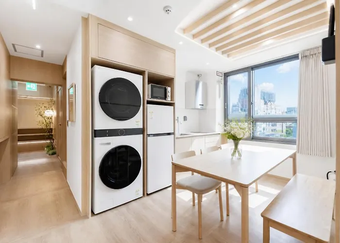 Dongdaemun, Sauna, Rooftop, 8 Min Subway Apartment