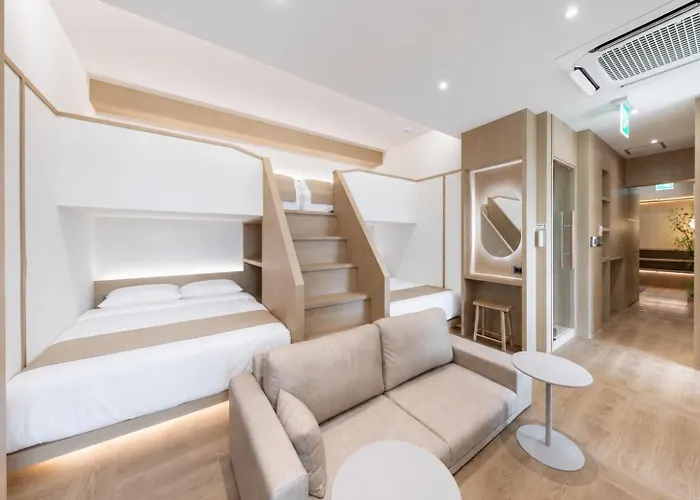 Dongdaemun, Sauna, Rooftop, 8 Min Subway Apartment *